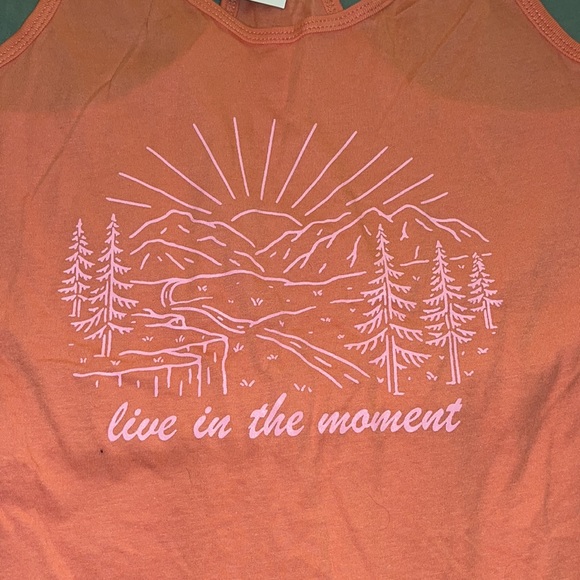 “Live in the moment” racer tank. Nice flowing fit around the bottom, NWT size M - Picture 2 of 6